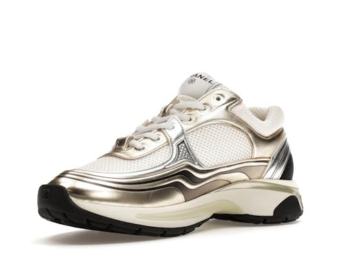 "CC" Runner Sneaker 3