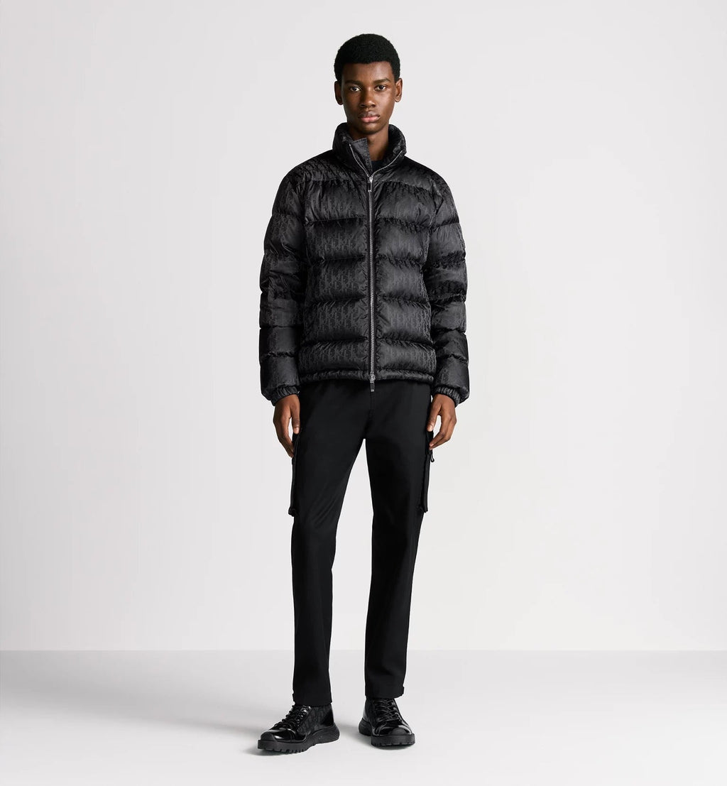 "D" Oblique Puffer Schwarz 3
