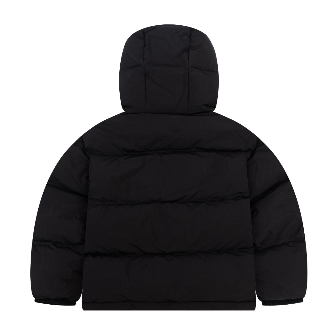 FLMNGO x Ami Schwarzer Puffer 1